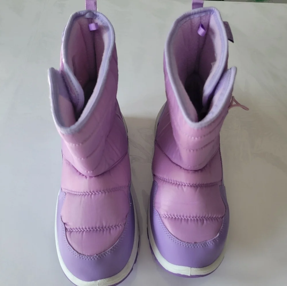 New Avalanche Kids' Purple Puffer Winter Boots.